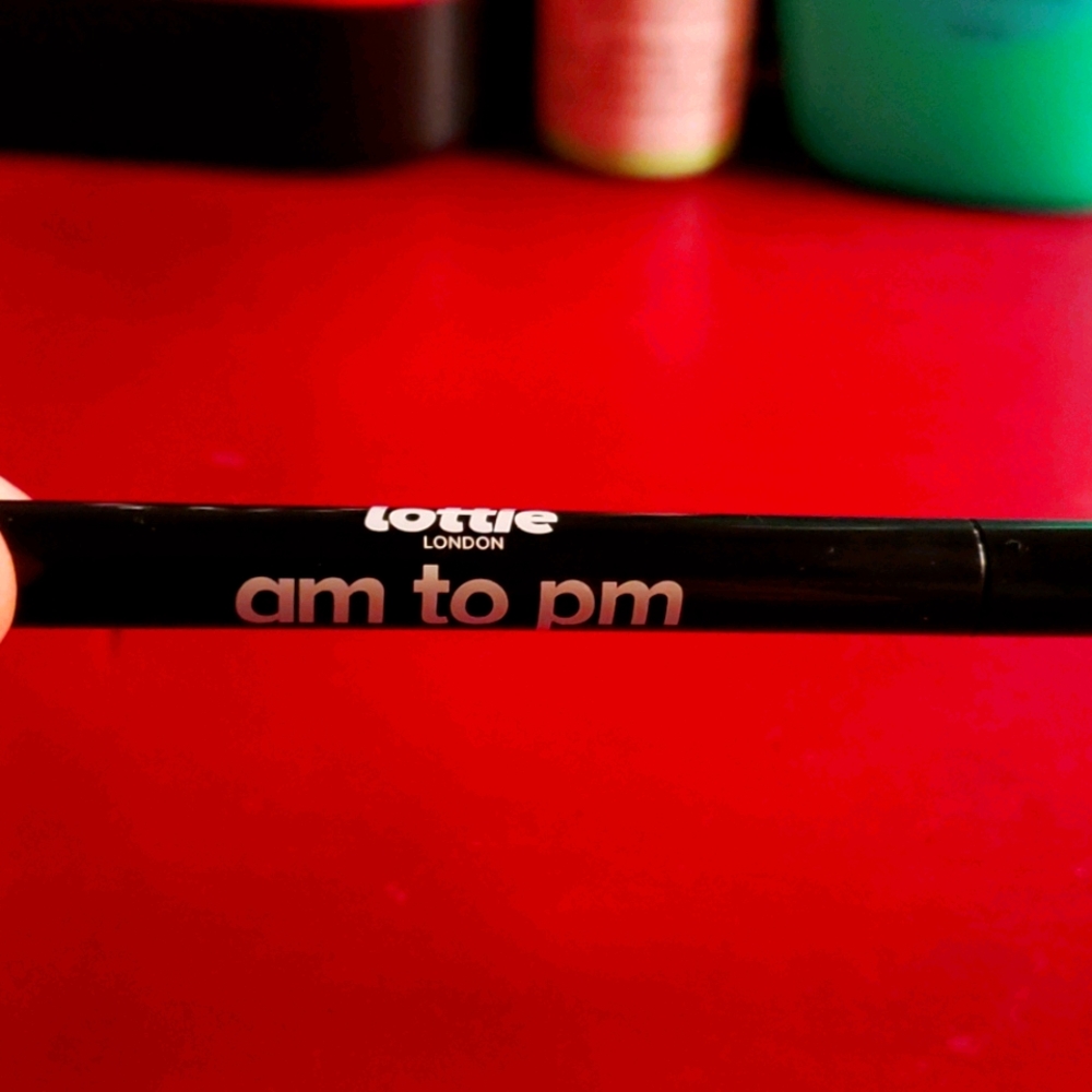 Lottie London am to PM eyeliner in espresso.